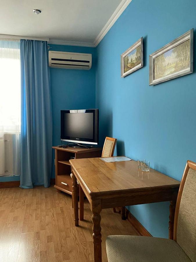 Lemon Hotel Drohobytj Eksteriør billede