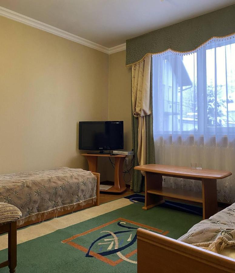 Lemon Hotel Drohobytj Eksteriør billede