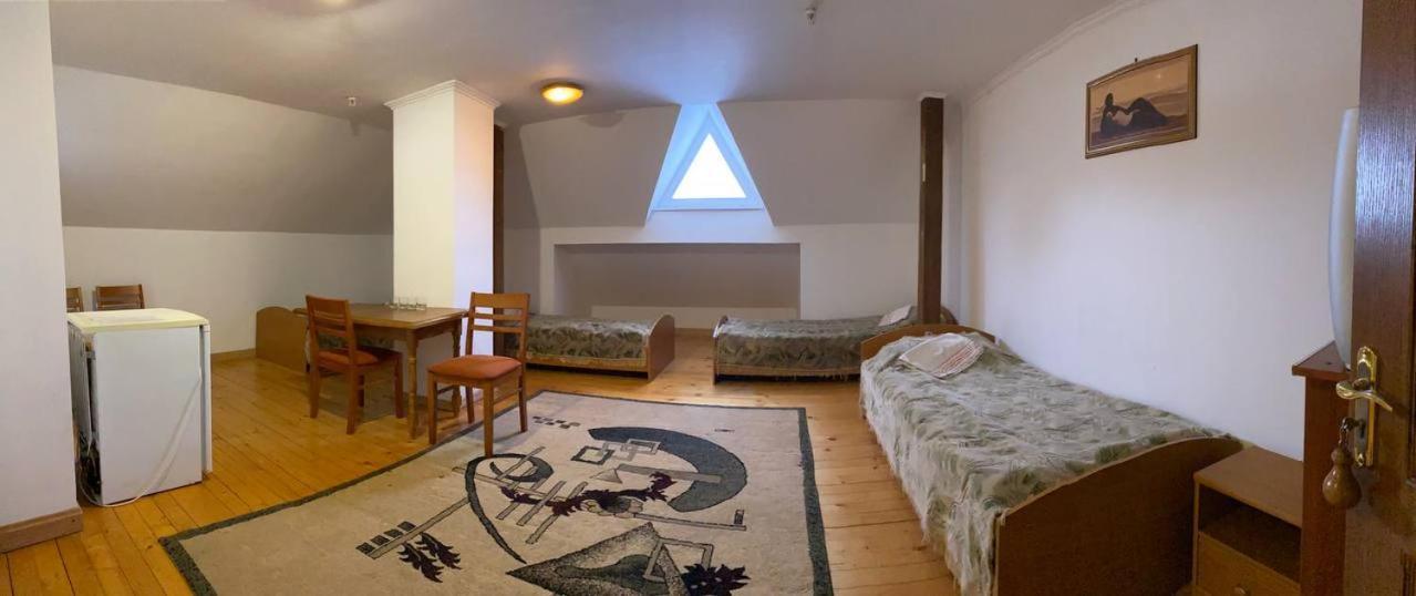 Lemon Hotel Drohobytj Eksteriør billede